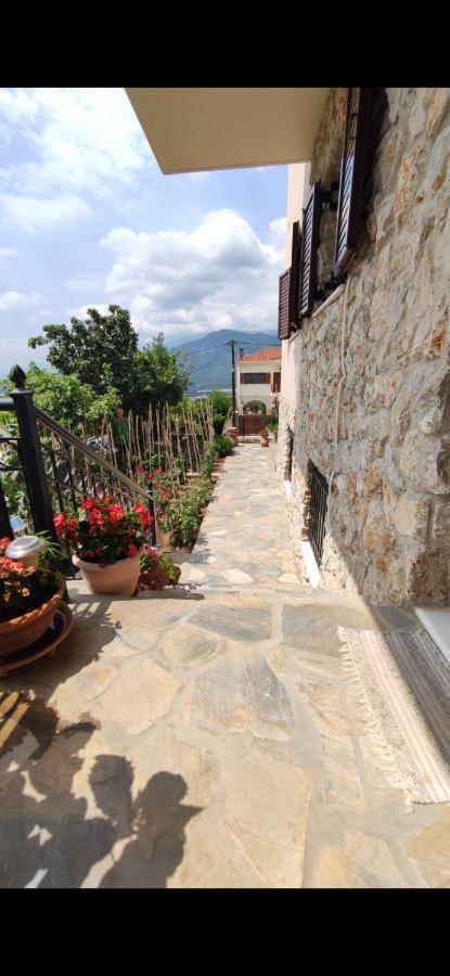 Panos Luxury Suites Каламбака Екстер'єр фото